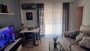 Cortina de lamas verticales noche y día lavable